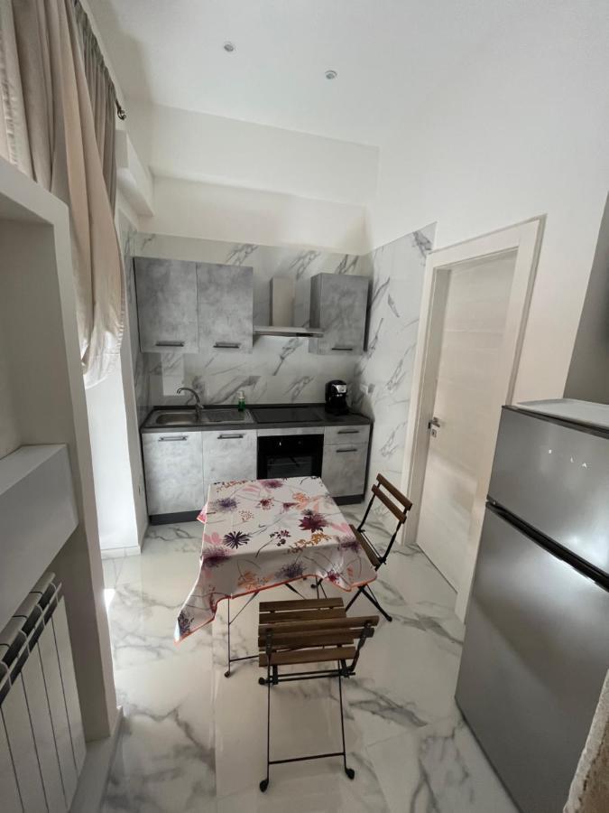 Luisa'S Apartment نابولي المظهر الخارجي الصورة
