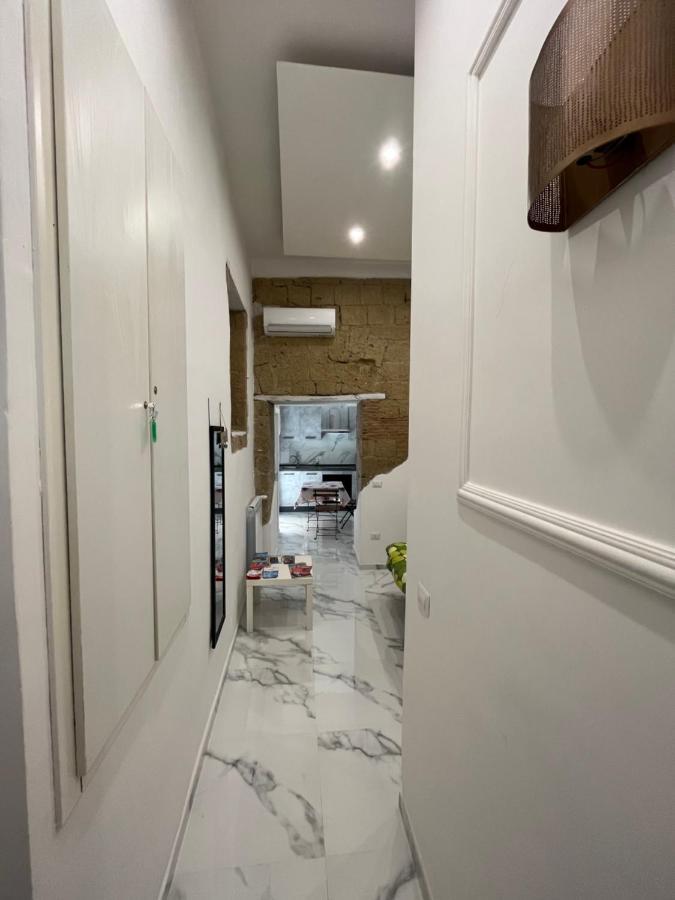 Luisa'S Apartment نابولي المظهر الخارجي الصورة